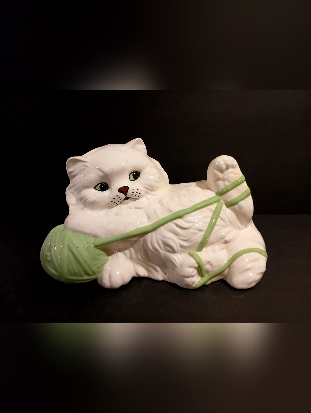 Vintage White Ceramic Cat Figurine with Green Yarn - Decorative Pet Statue